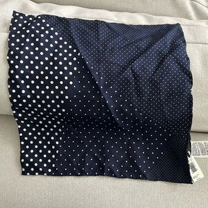 Men’s Banana republic Pocket square polka dot NWT